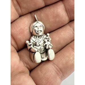 Native American Sterling Silver pendant Carol Felley